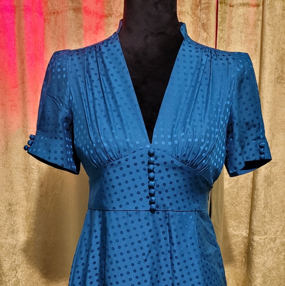 EUC Banana Republic blue silk dress